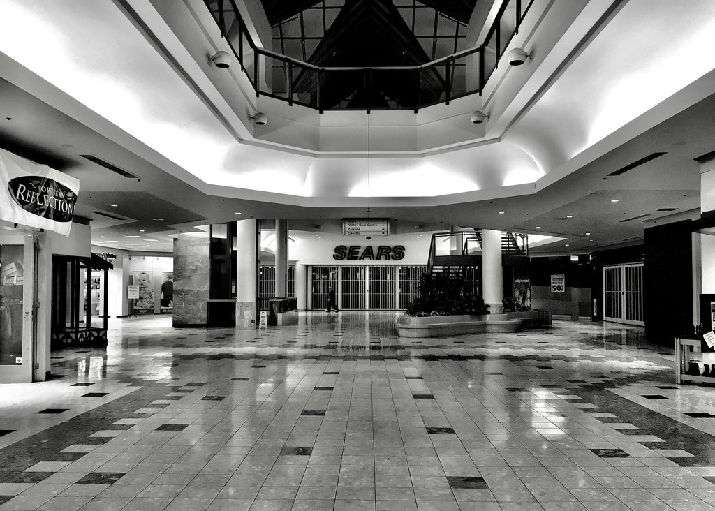 3 Lessons Learned by Mall Walking
